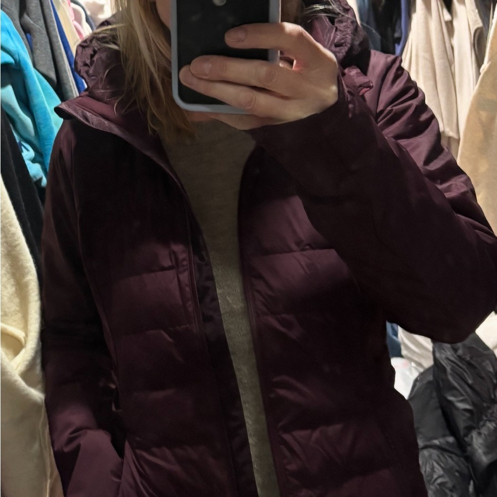 Lululemon Down For it all jacket size 10 “new”